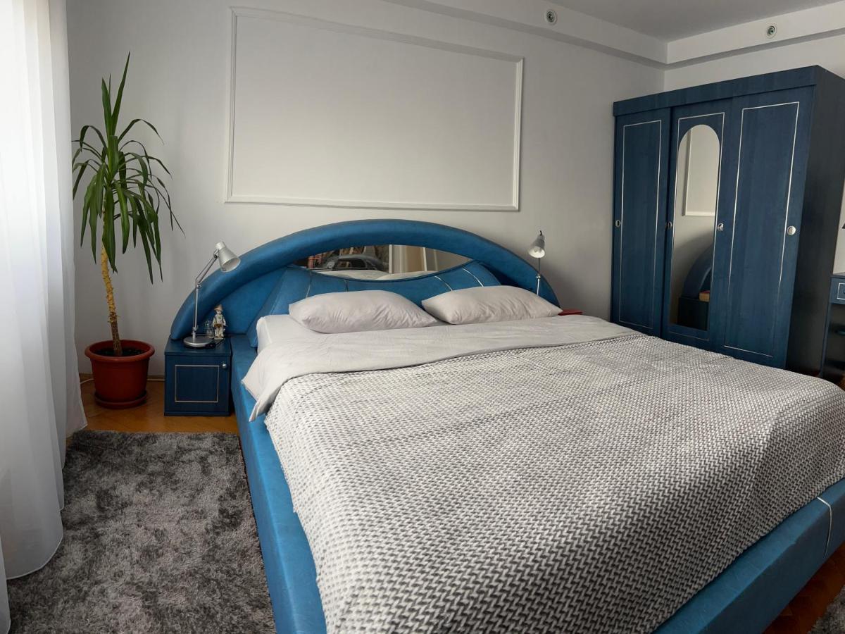 Travellers Apartment คลูจ-นาโปกา ภายนอก รูปภาพ