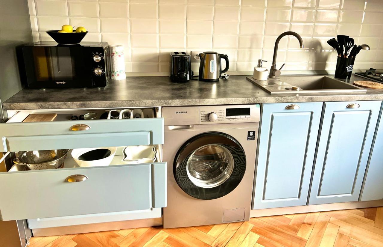 Travellers Apartment คลูจ-นาโปกา ภายนอก รูปภาพ