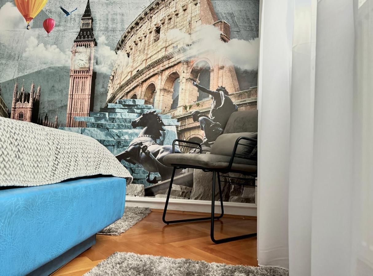 Travellers Apartment คลูจ-นาโปกา ภายนอก รูปภาพ